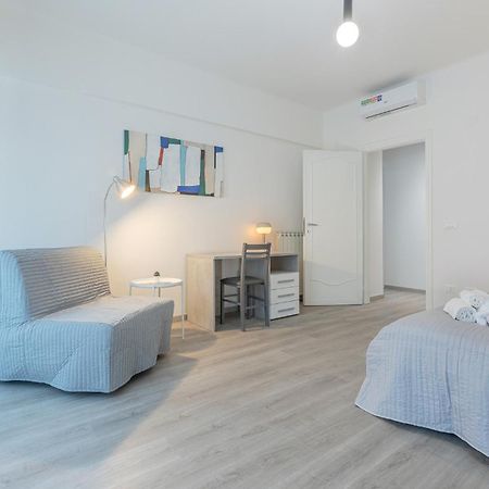 Matinum Central & Spacious Apartment ボローニャ エクステリア 写真